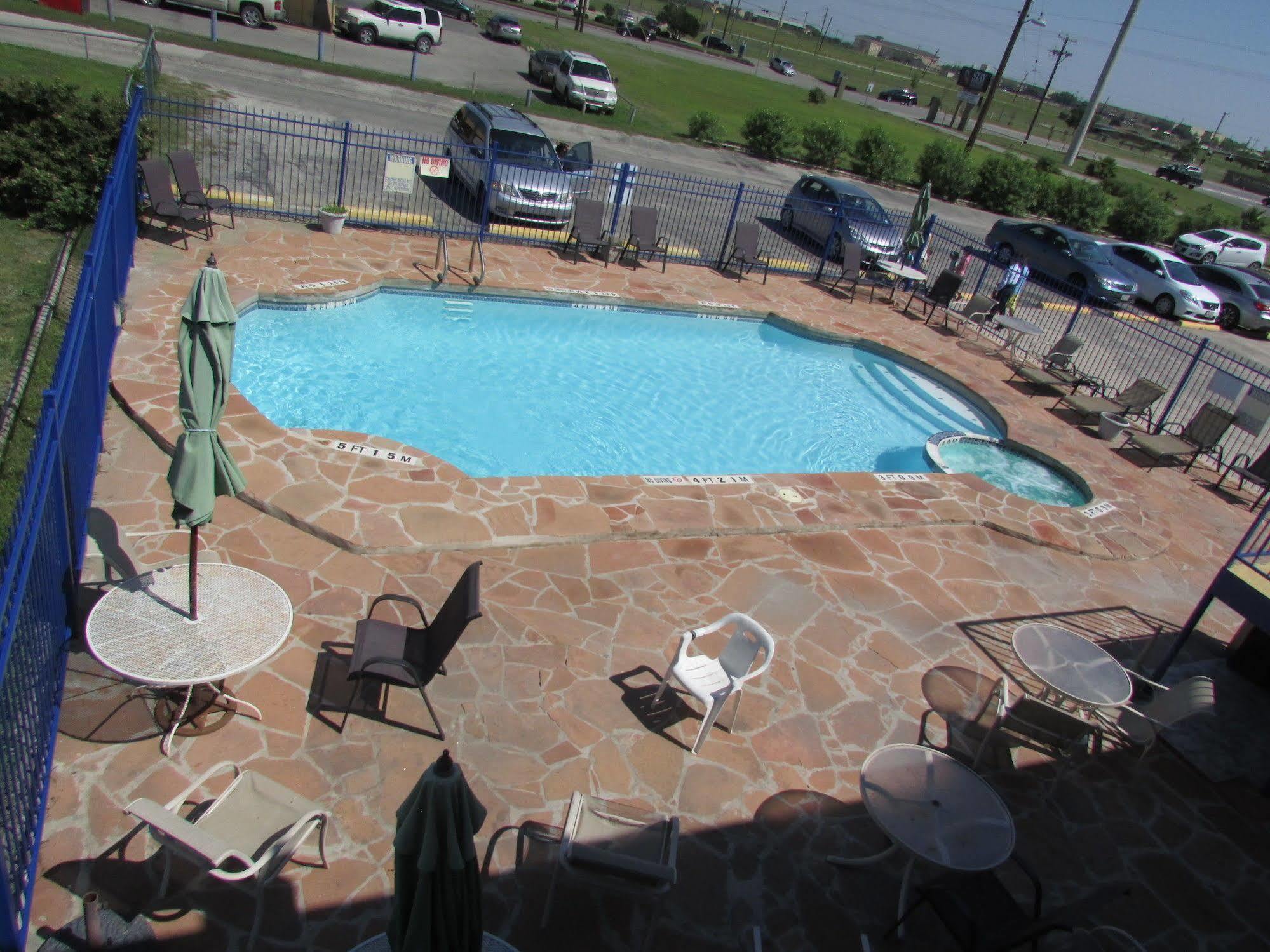 Oyo Hotel San Antonio Lackland Air Force Base West Εξωτερικό φωτογραφία